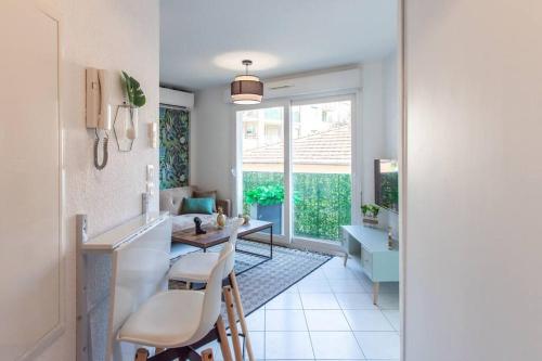 L44 1BDR Flat 10mins walk to port/Balcon, Parking, AC, Nice (fotografie 10)