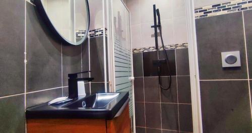 Hôtel Moderne - image 12