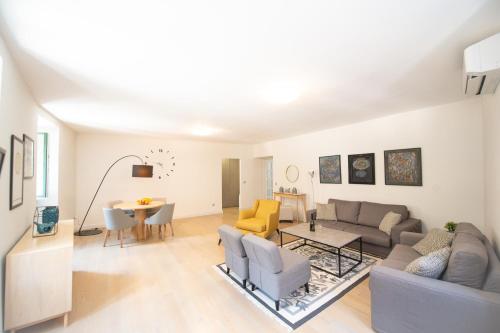 Fasilitas, Nest Ozana in Kota Tua Kotor