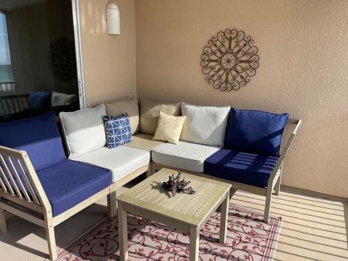 Oceanway 203 - Upscale Oceanfront Condo - 2BR and 2BA in Indian Rocks Beach (Florida)