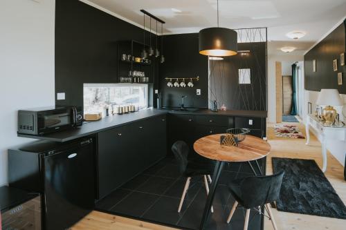 ห้องครัว, Halacs Homes- Boutique cabins, Boutique Cabin in ซิเกตี โจเซฟ