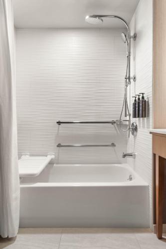 Delta Hotels by Marriott Midwest City at the Reed Conference Center in Del City, USA