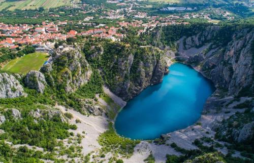 Luxury Apartment Leonarda on the river Vrljika