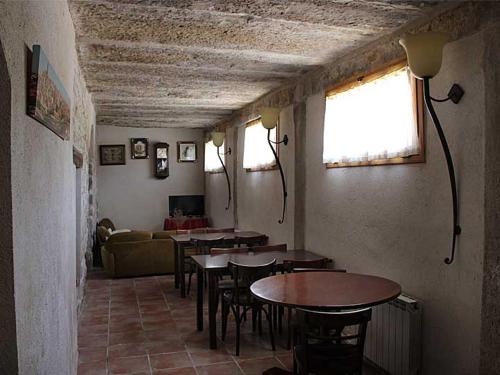 HOSTAL LA SAVINA in Cervera (Catalonia)