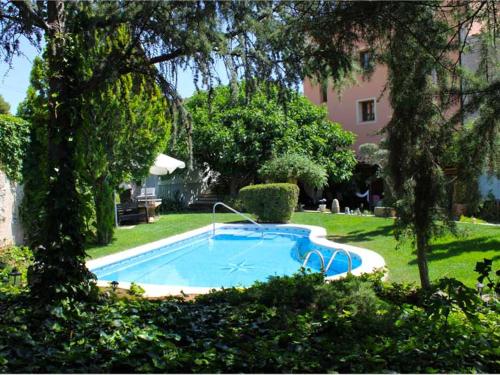 HOSTAL LA SAVINA in Cervera (Catalonia)
