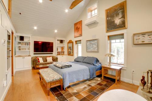 Pet-Friendly Pennsylvania Vacation Rental with Pool! in Laughlintown, USA