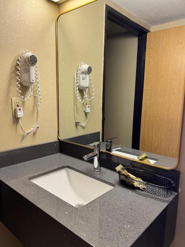 Highland Inn Las Vegas - main image