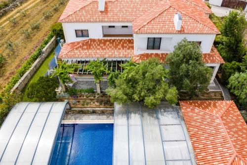 Kert, Villa Tojeira in Magoito