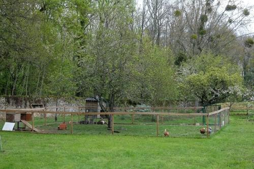Kert, La cabane de Merlin in Les Molieres (Ile-de-France)