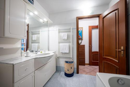 Apartment with bicycle storage in Dongo - Larihome A24, Dongo (fotografie 5)