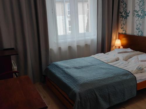 1 double bed