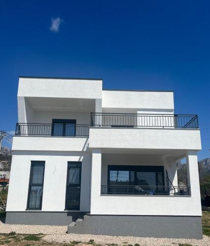 Lana apartmani in Bar