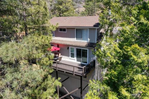 Quiet Lake Arrowhead Retreat with Large Deck! - image 3
