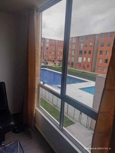 Apartamento con parqueadero y piscina