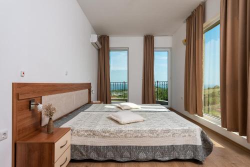 . Villa Entre