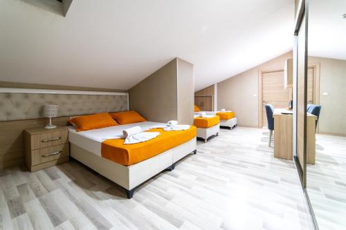 Mardy Suit Hotel Room Type - Family Room