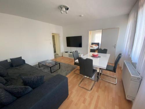 Apartment in Uerdingen,Monteure,Netflix, Prime