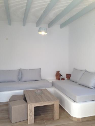  Maistrali Studios & Apartments in Plaka