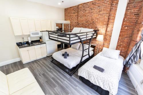 Studio Apartment