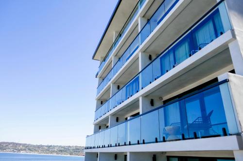 La Jolla Cove Suites - main image