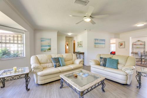 Sarasota House with Private Pool - 4 Mi to Beach!