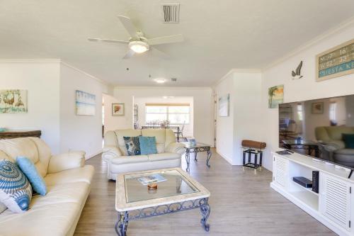Sarasota House with Private Pool - 4 Mi to Beach! in Sarasota, USA