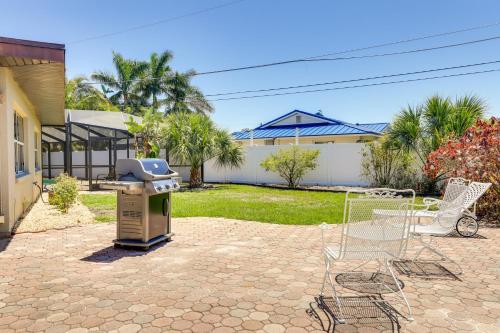 Sarasota House with Private Pool - 4 Mi to Beach!