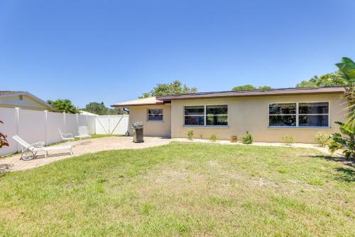 Sarasota House with Private Pool - 4 Mi to Beach!