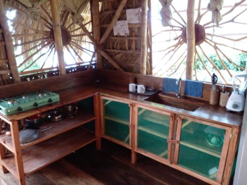 El Bamboo Cabins in Balgue