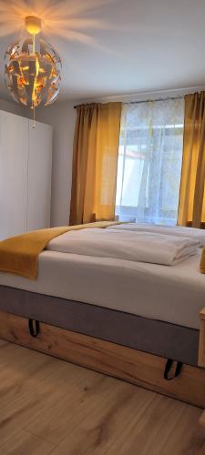 Royal Apartment 5