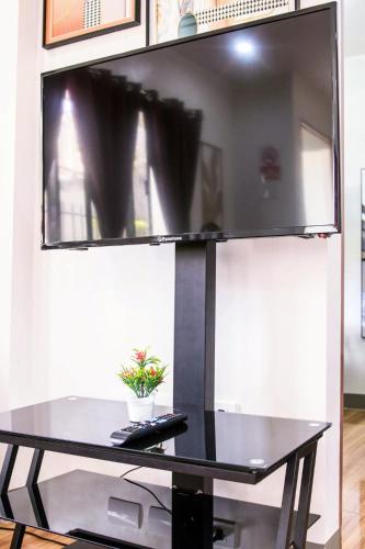 2 Bedroom Apartment ~ 5 Minutes to Grand Mall in Liloan