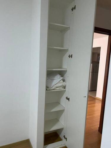 One-Bedroom Apartment image 4