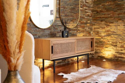 Charming Apt in Historic House