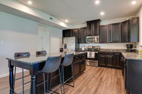 Spacious Home with Fireplace - Near Golf! in Brownsburg (Indiana)