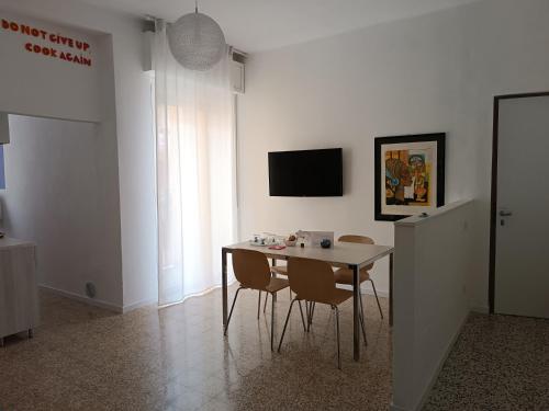 il 64B - 10 minuti a piedi dal Policlinico San Matteo -