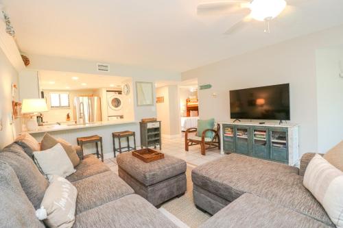Ocean Village Club P12 - image 39