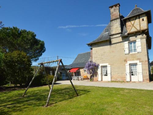 16th century house with private garden - Location saisonnière - Brignac-la-Plaine