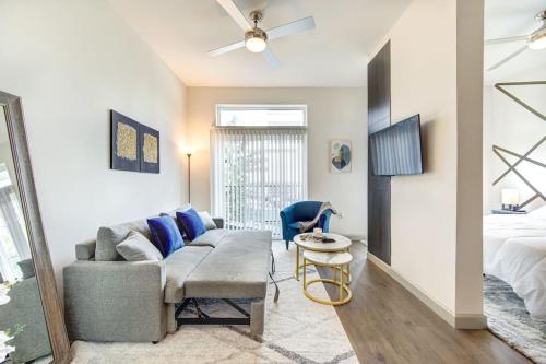 Trendy Downtown 1bd/Freeparking/Wi-Fi/Pool