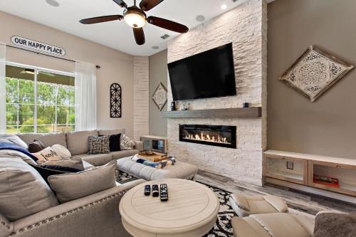 Serenity Now by Shine Villas at Watersong #416 villa in Davenport, USA