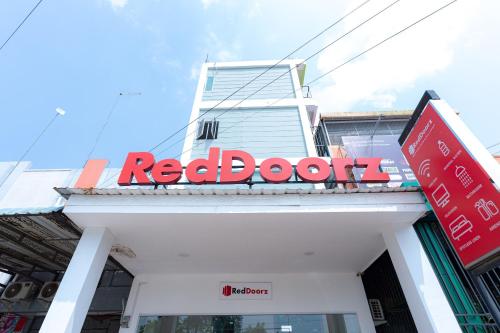 RedDoorz near Hang Nadim Batam Airport