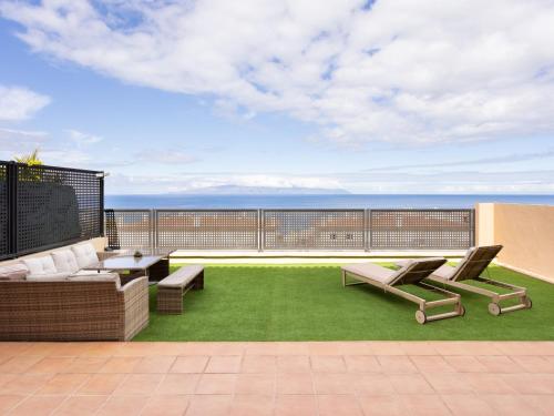 Bungalow room in Propiedad nueva con piscina seguridad privada y vista al océano en Tenerife - ES-279-9