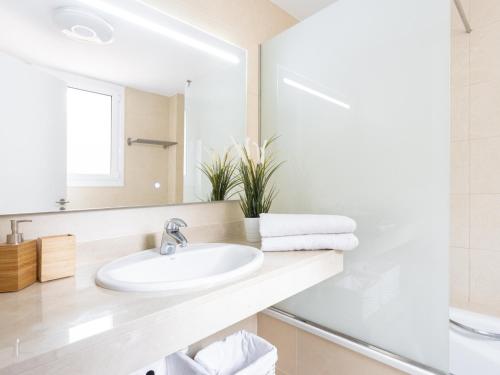 Bungalow image 3