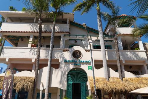 Sayulita Central Hotel