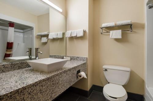 Red Roof Inn South Bend - Mishawaka - image 7