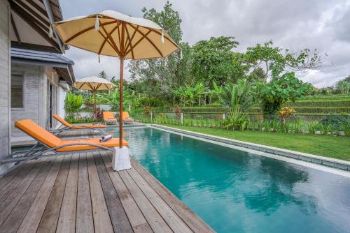 Villa Pima, Sumptuous 2BR Private Villa surrounded by Rice fields in a quiet Area