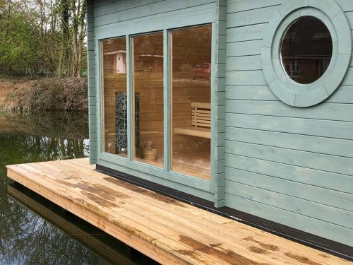 Sauna, The Woodpecker shepherd hut in Wetherden