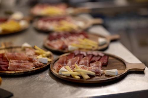 Le Coucou Hotel & Restaurant-Bar - image 13