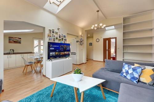 Three-Bedroom Apartment image 10