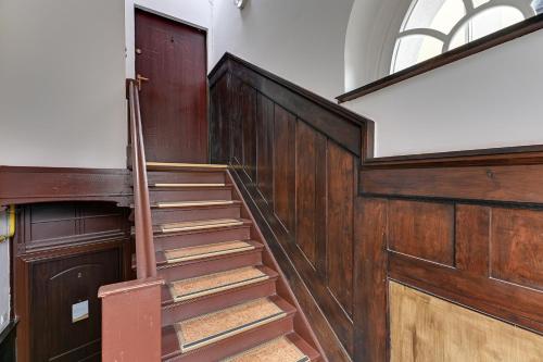 Three-Bedroom Apartment image 6