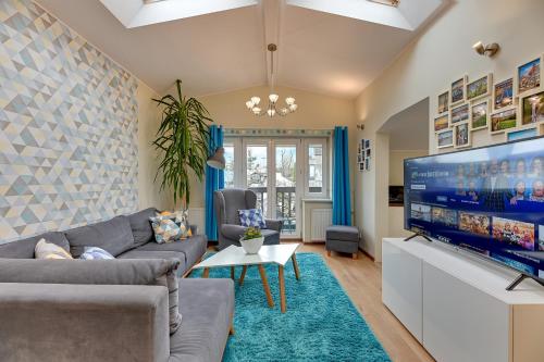 Three-Bedroom Apartment image 5